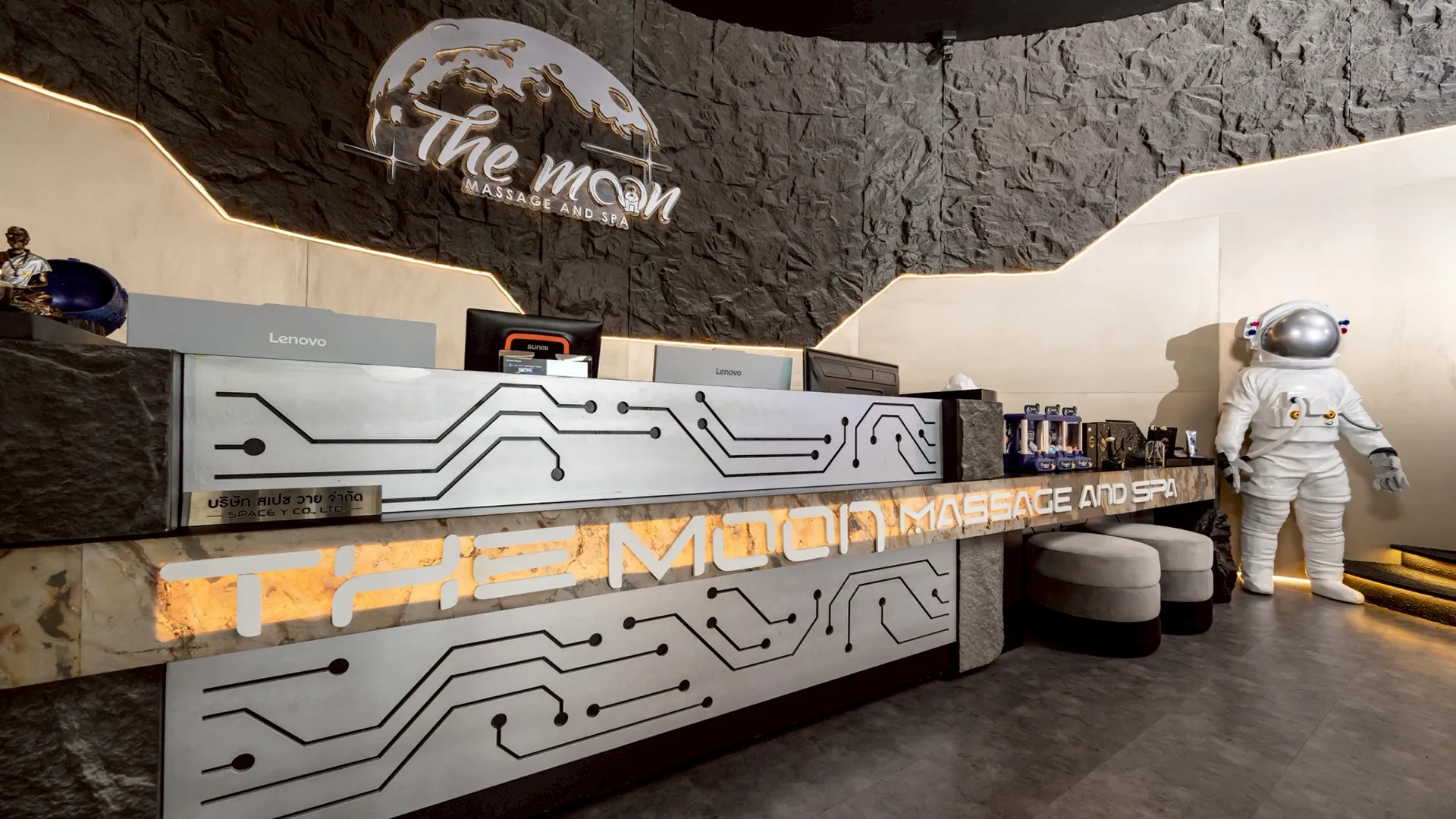 themoonspa